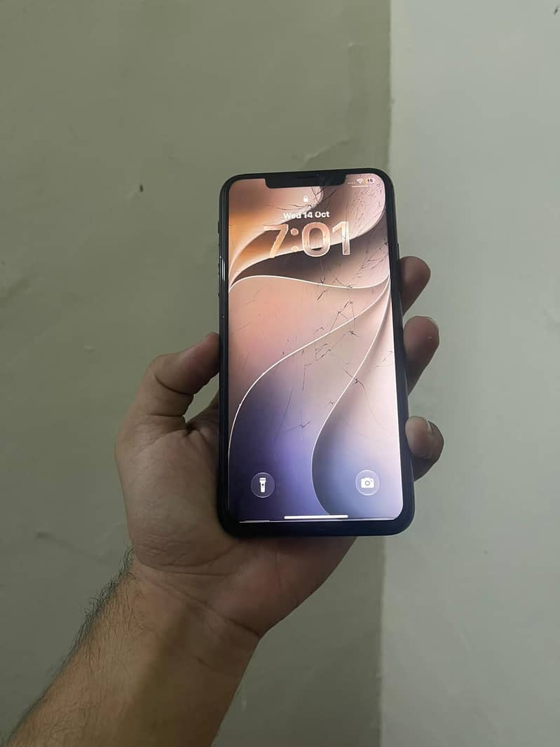 Apple iPhone 11 Pro Max 2