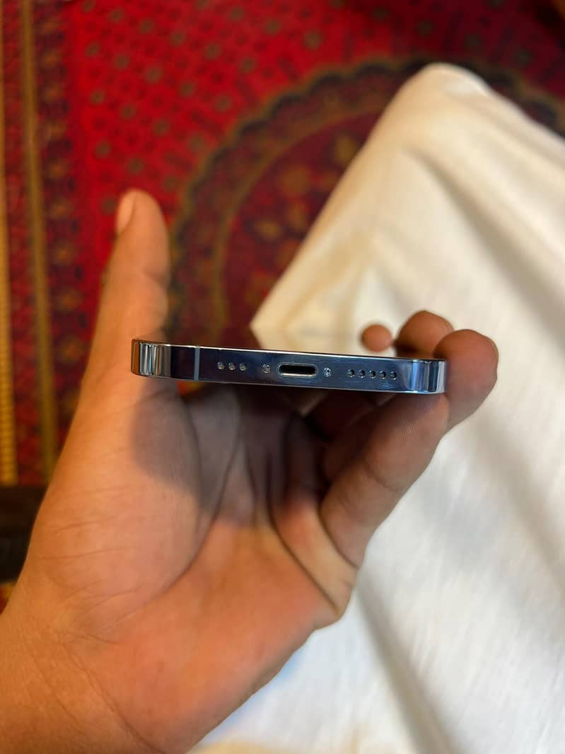 Apple iPhone 13 Pro 6