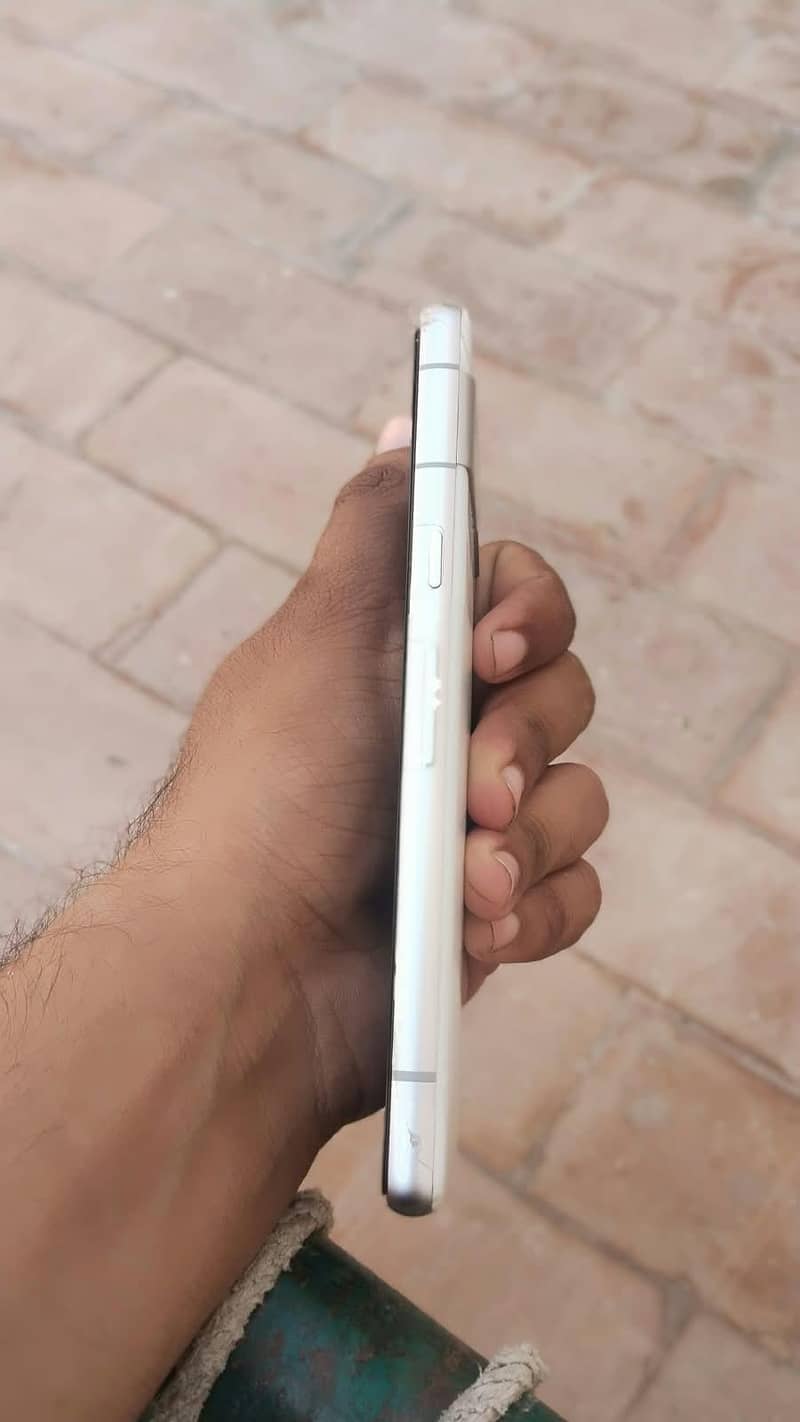 Google Pixel 7a 3