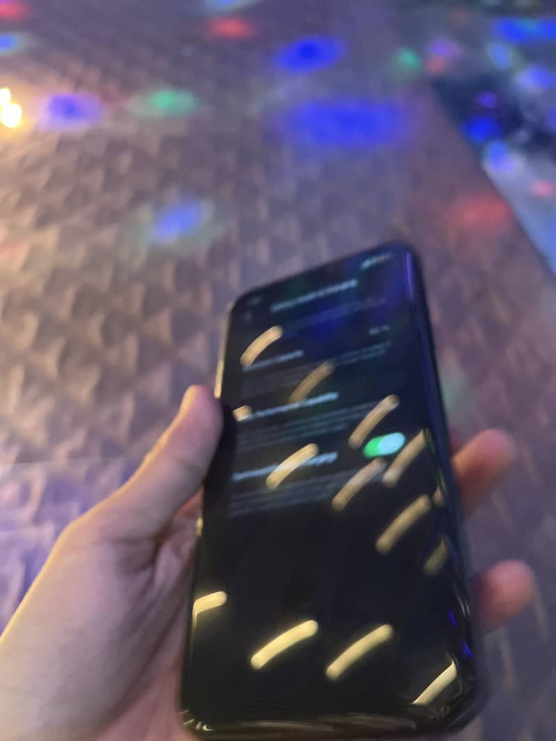 Apple iPhone 11 3