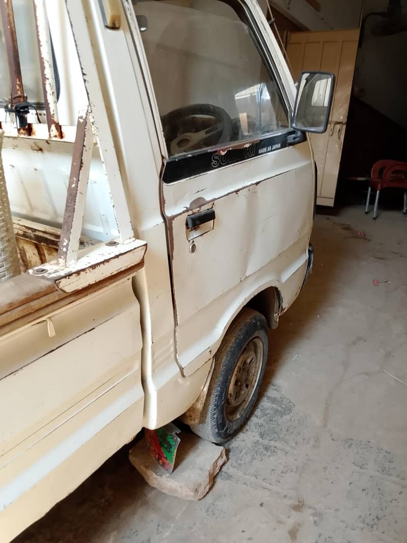 Suzuki Ravi 2012 7