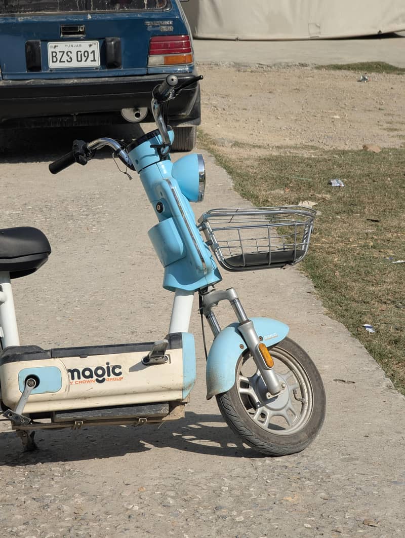 Crown Magic Air 4