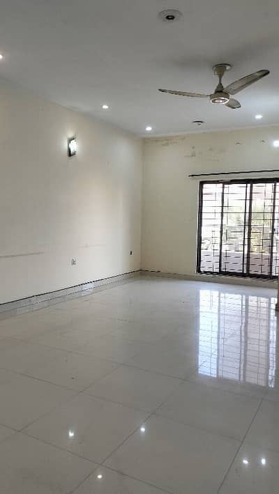 10 Marla Upper Portion For Rent Paragon City