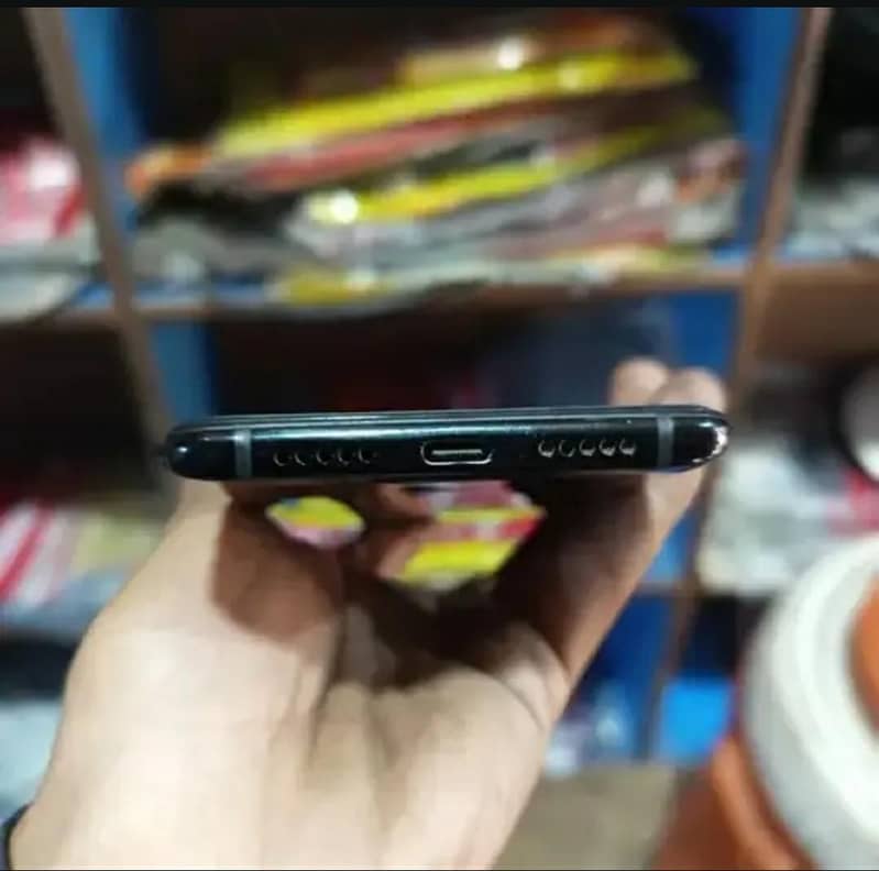 One Plus 6T 3
