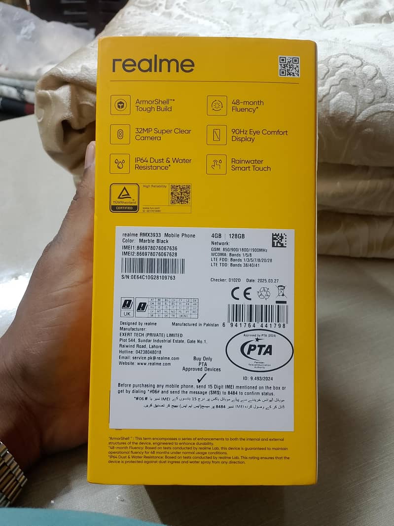 Realme Note 60 11