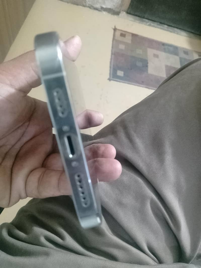 Apple iPhone 14 Pro Max 3