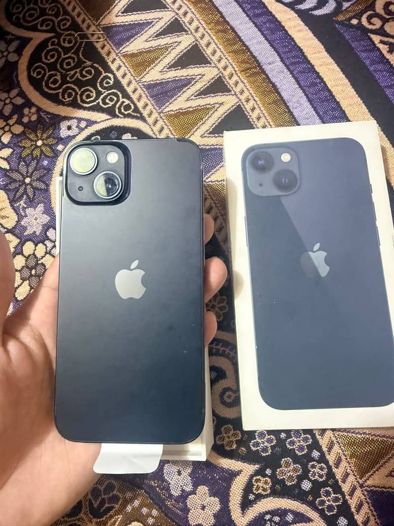 Apple iPhone 13 5