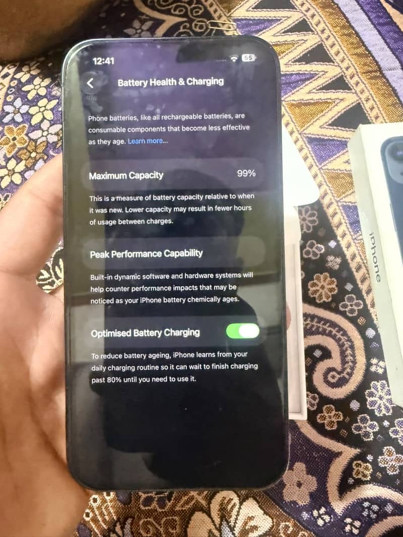 Apple iPhone 13 6
