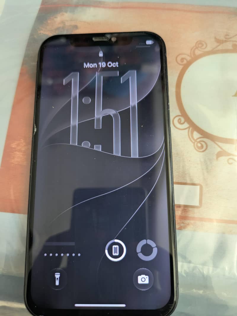 Apple iPhone 12 4