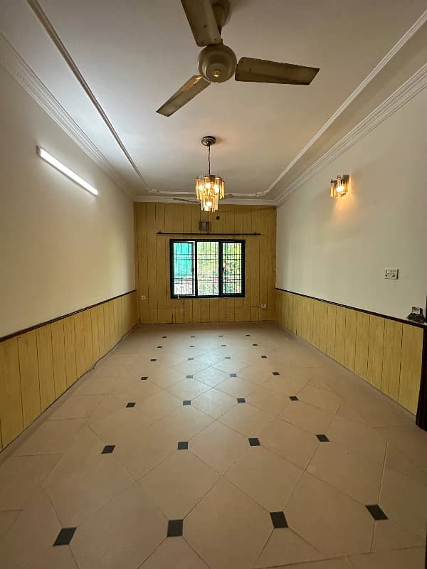 UPPER PORTION FOR RENT 0
