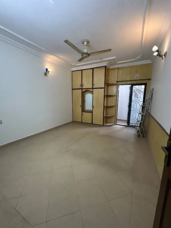 UPPER PORTION FOR RENT 8