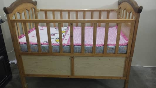 baby cot
