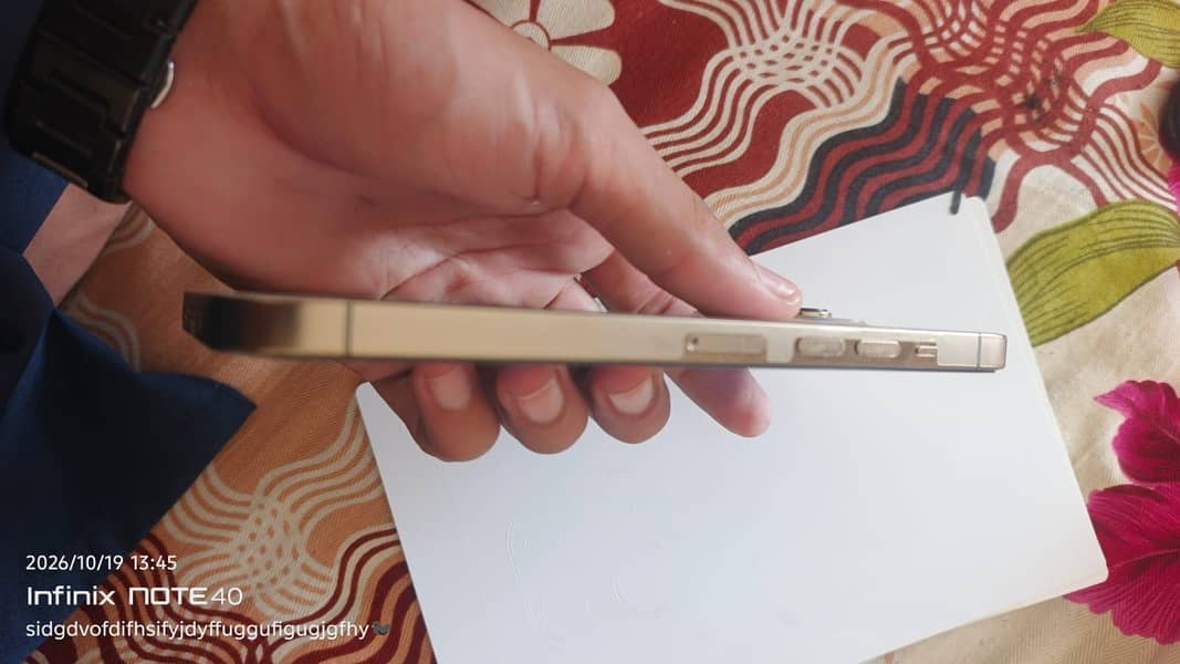 Apple iPhone 13 Pro Max 4