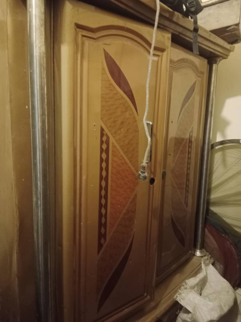 almari iron 3