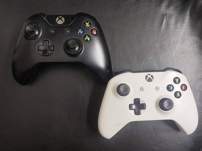 XBOX ONE (1TB) 3