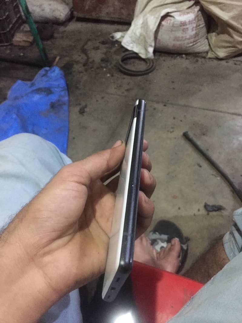 Google Pixel 6a 4