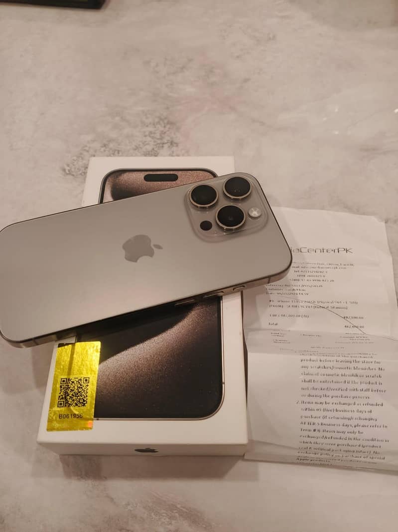 Apple iPhone 15 Pro 0