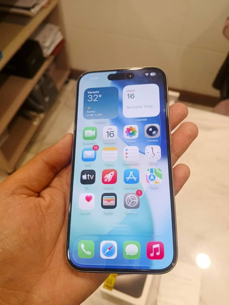Apple iPhone 15 Pro 4