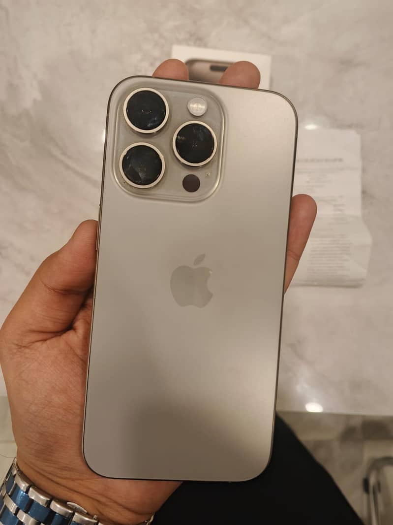 Apple iPhone 15 Pro 6