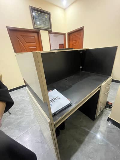 computer table