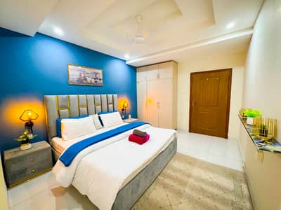 2 BHK furnished Luxurious apartment daily basis and weekly available