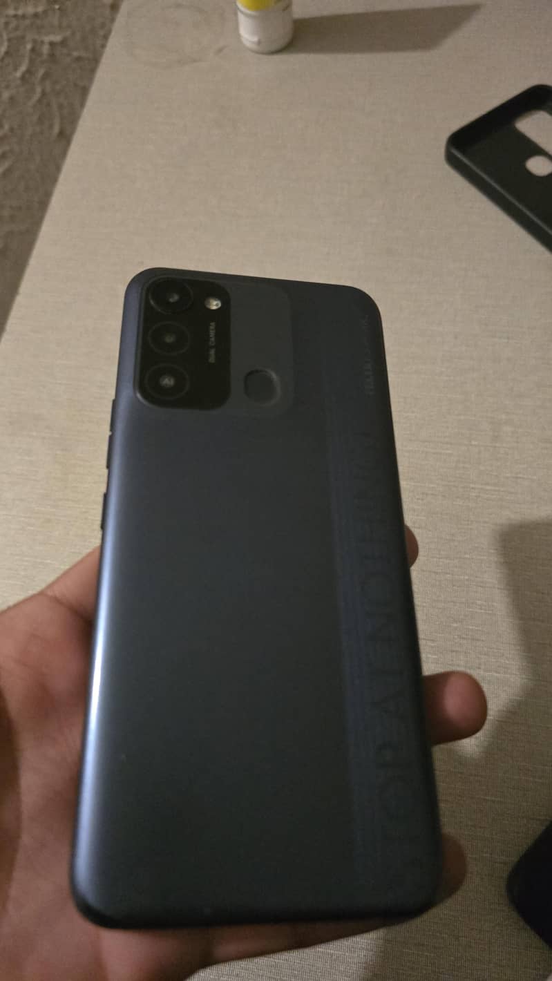 Tecno Spark 8C 1