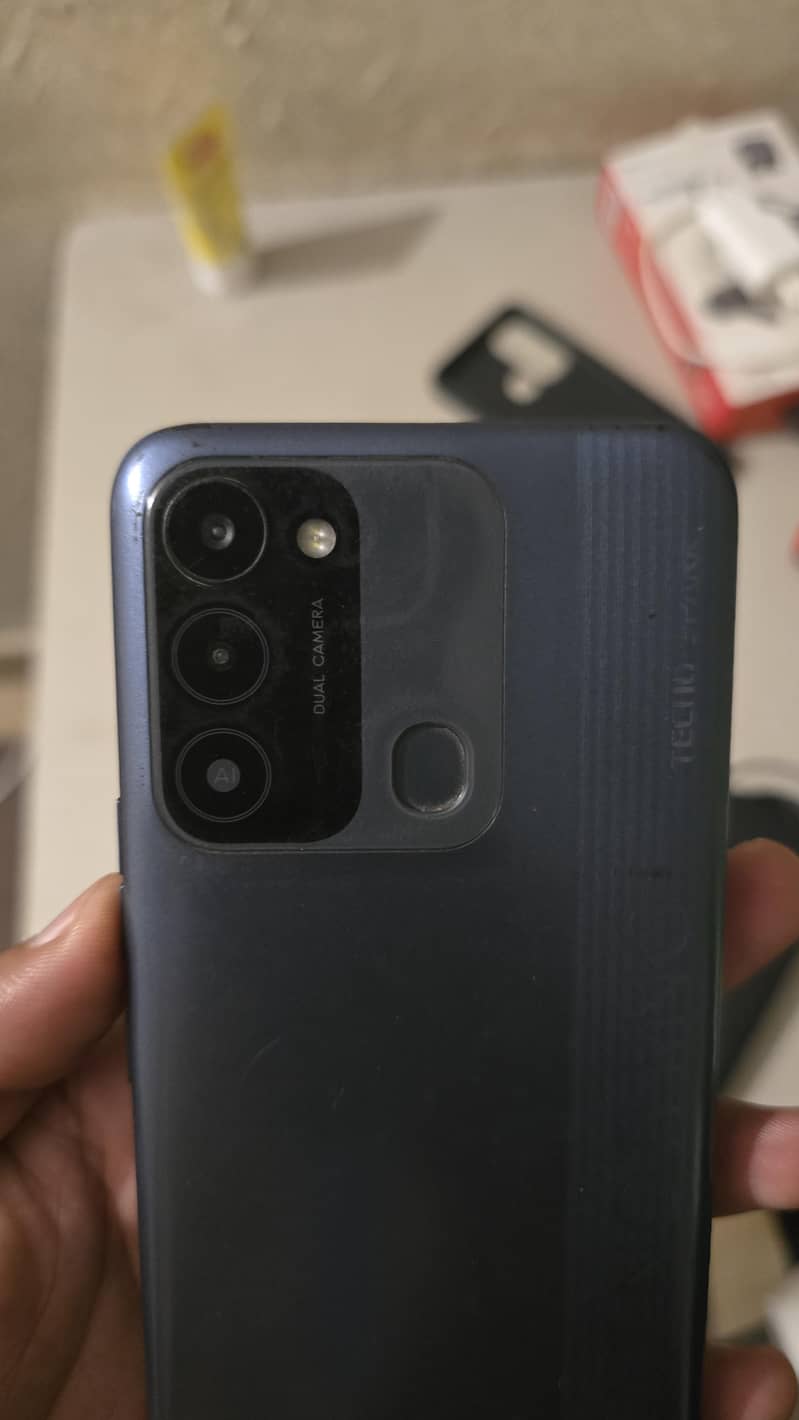 Tecno Spark 8C 5