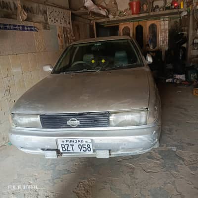Nissan Sunny 1990
