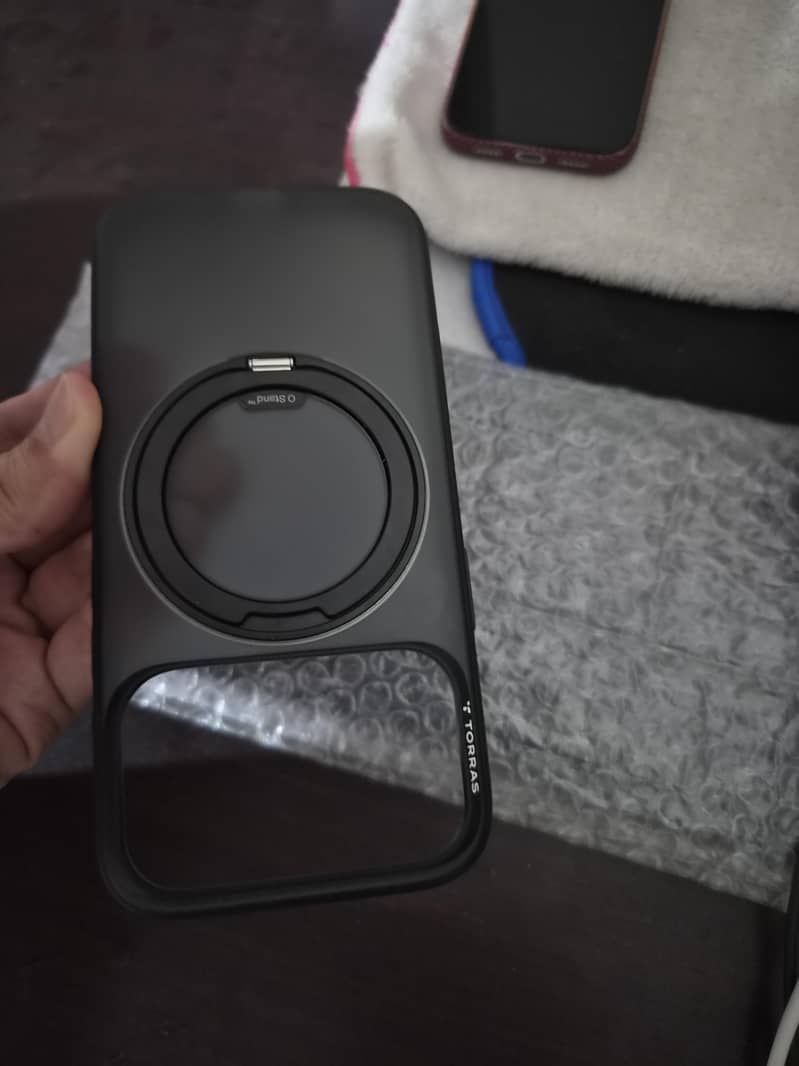 Torras iphone 17 pro mobile case 3