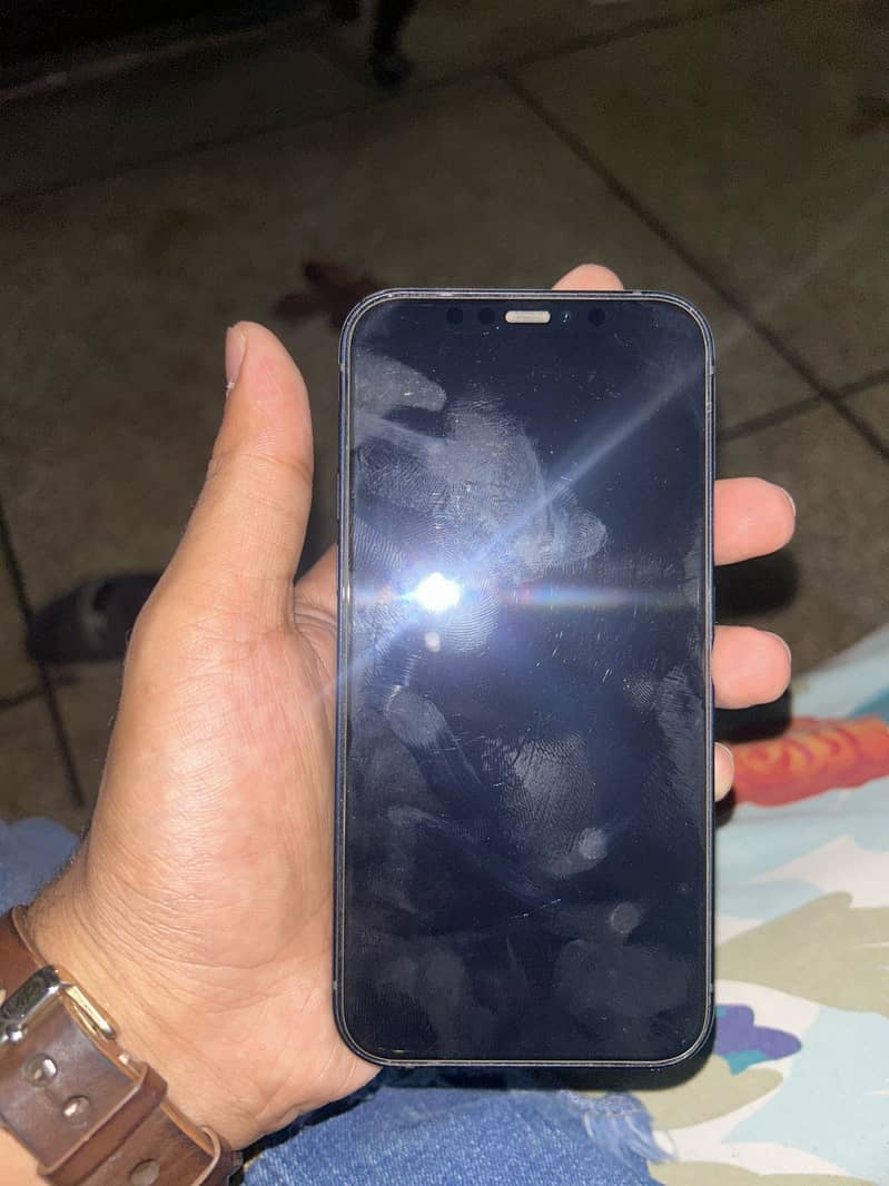 Apple iPhone 12 2