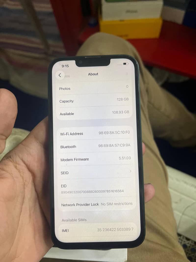 Apple iPhone 13 4