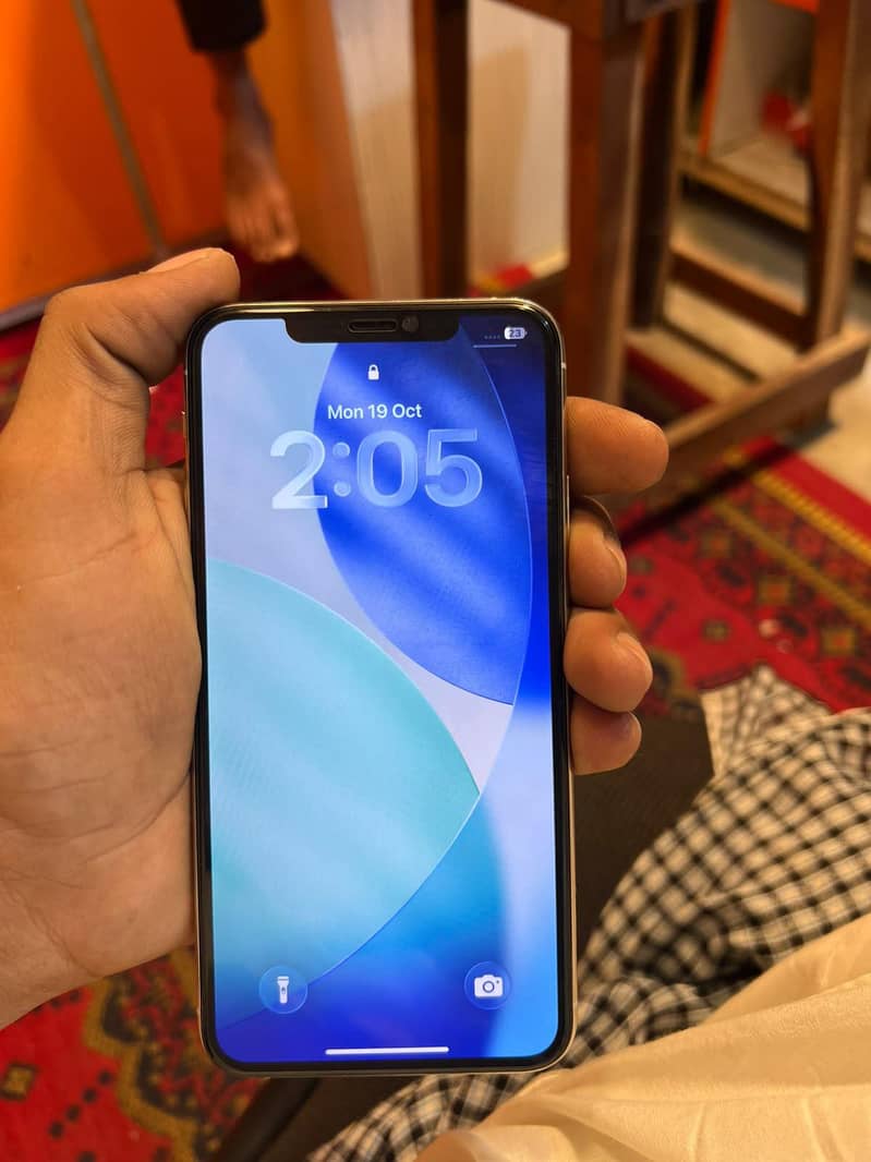 Apple iPhone 11 Pro Max 3