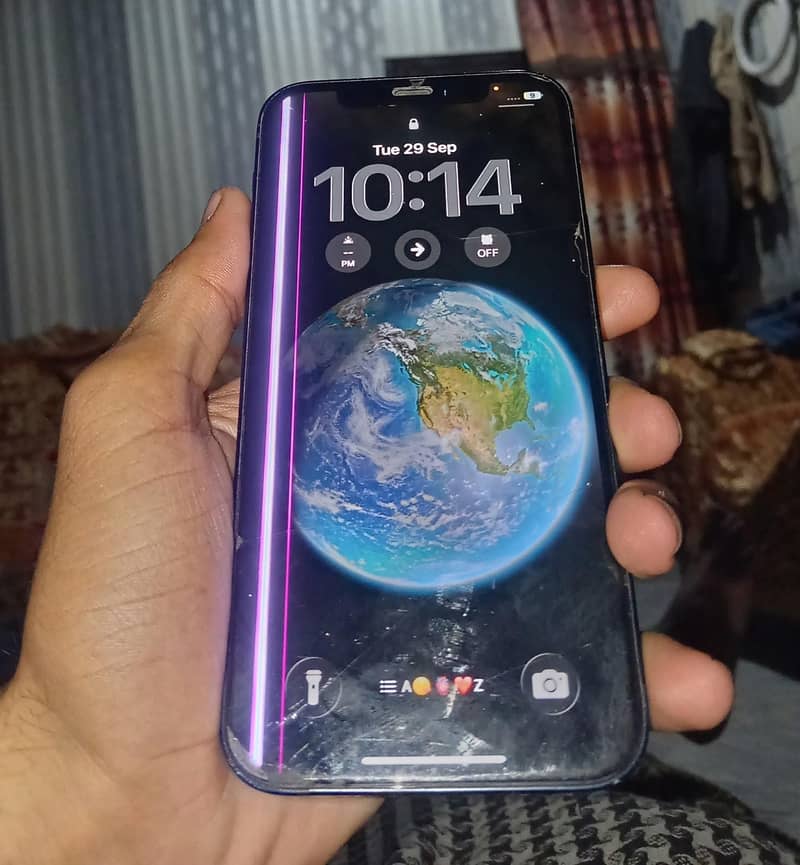 Apple iPhone 12 1