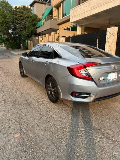 Honda Civic Oriel 1.8 i-VTEC CVT 2018 Model