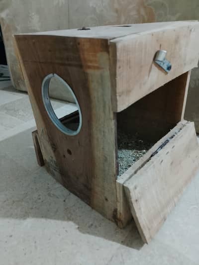 nesting boxes. cocatail