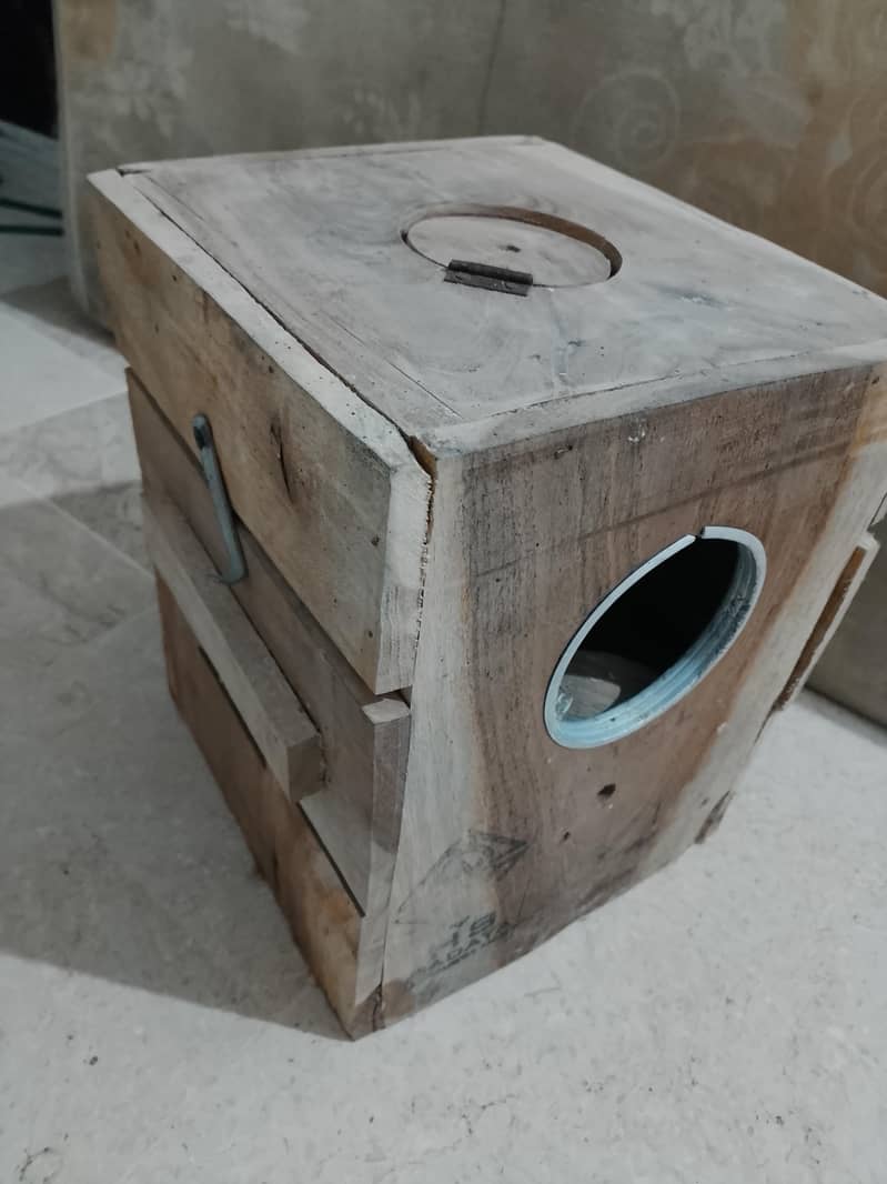 nesting boxes. cocatail 6