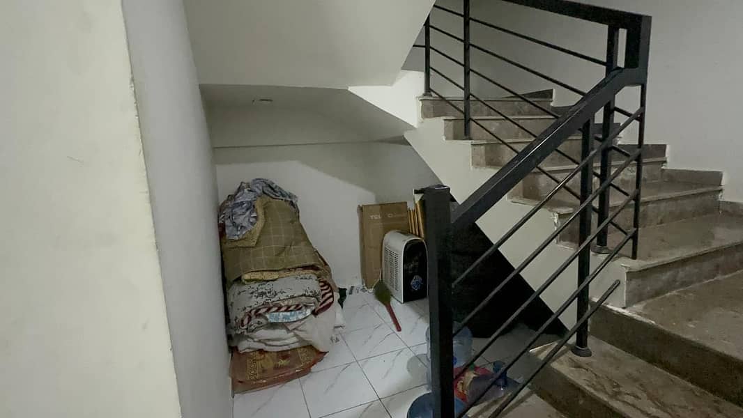 Duplex Apartment Available 8