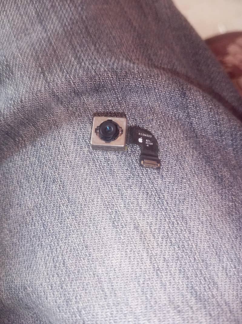 Apple iPhone 8 0