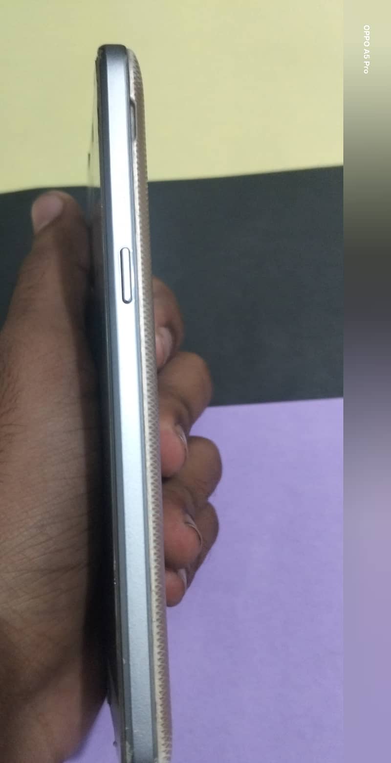 Nice looking . mobile 1