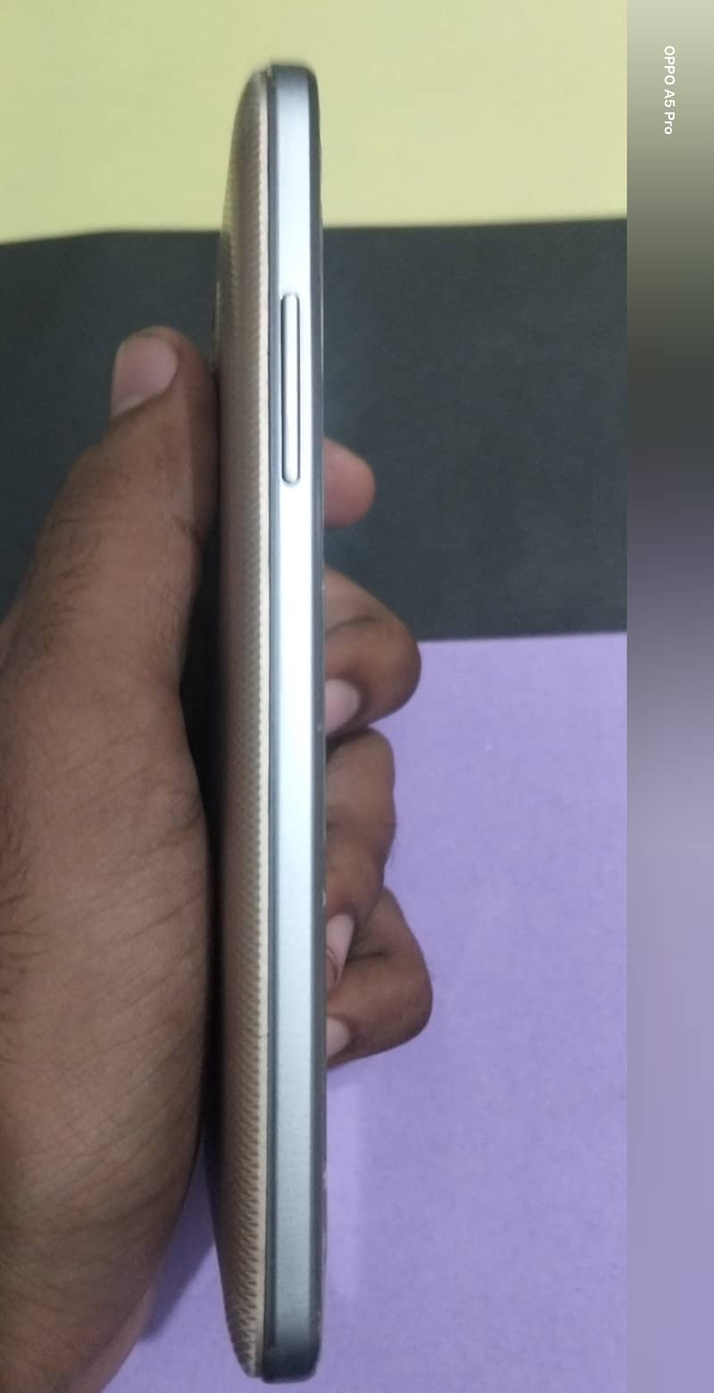 Nice looking . mobile 2