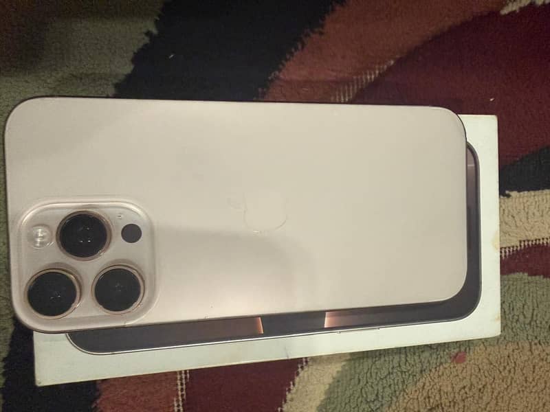 Apple iPhone 16 Pro Max 5