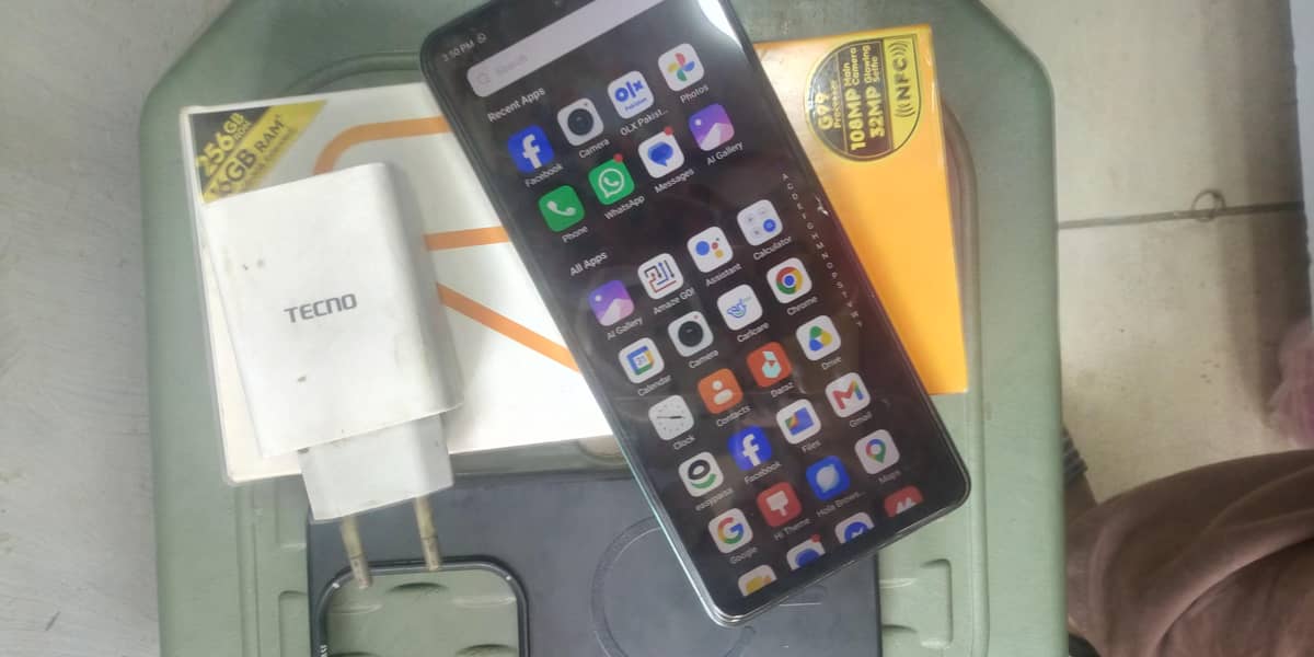 Tecno spark 20pro 1