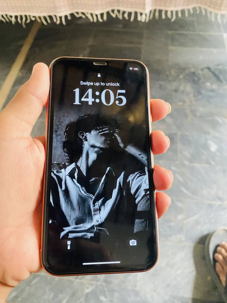 Apple iPhone XR 0