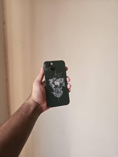 Apple iPhone 13