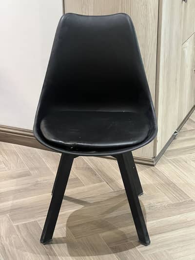 Black Modern Contemporary Chair