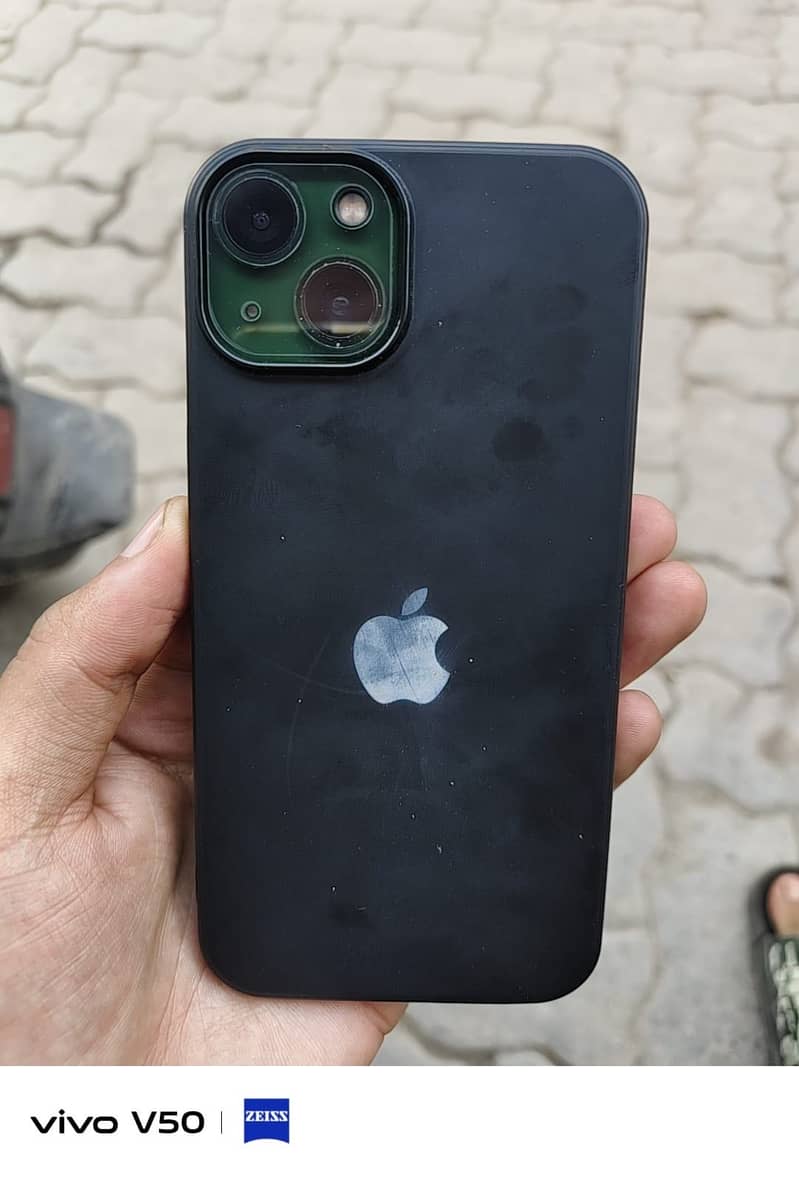 Apple iPhone 13 5