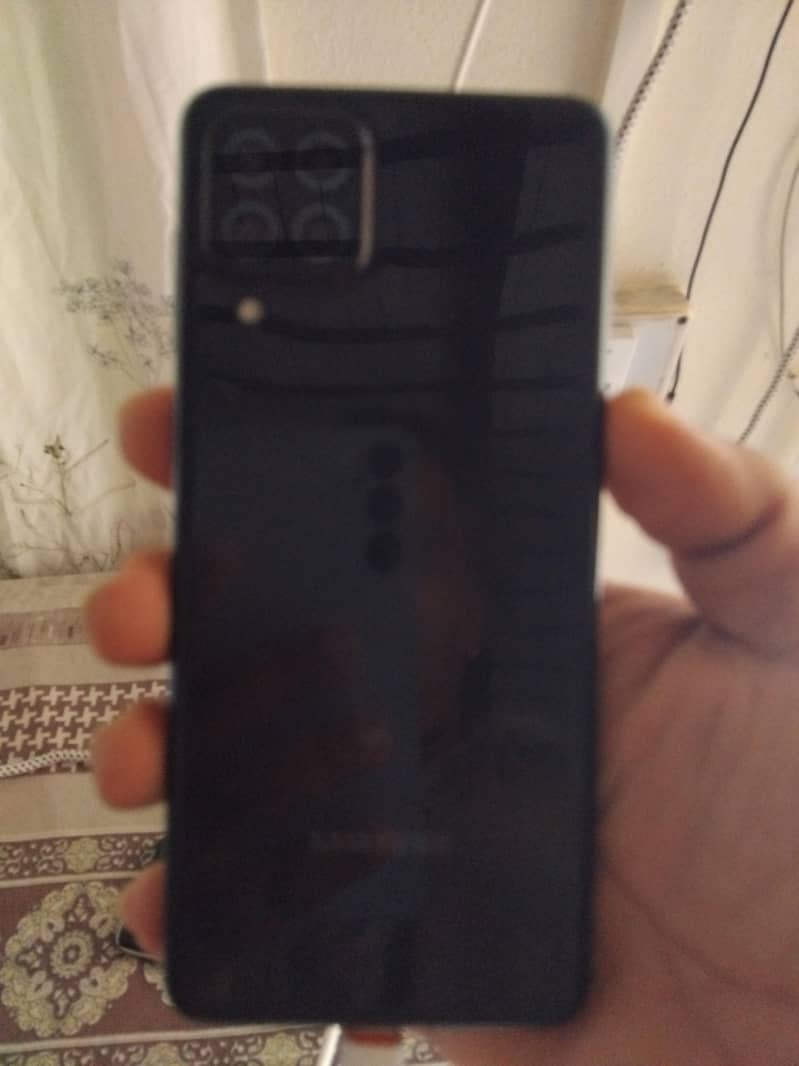 Samsung Mobile A22 1