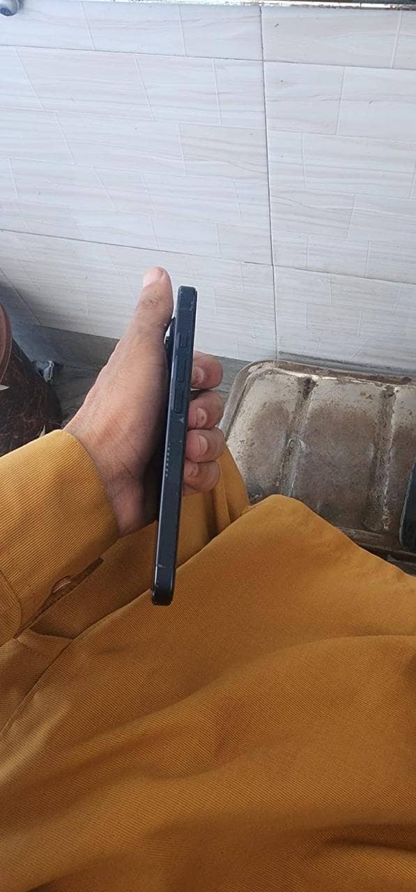 Apple iPhone 15 Pro JV 3