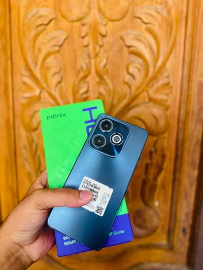 Infinix Hot 40i | 8+8GB RAM | 128GB | Complete Box | Lush Condition