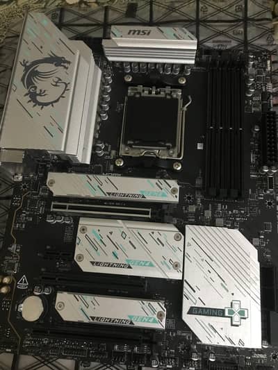 MSI X670E GAMING PLUS WIFI SATA 6Gb/s ATX DDR5 Motherboard 1300w psu
